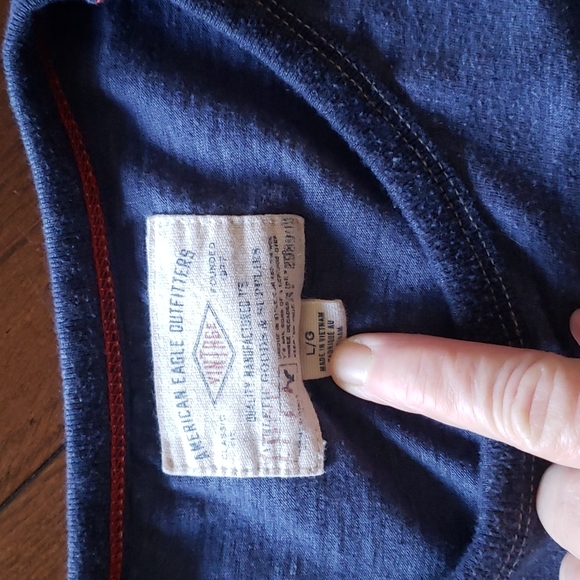 American Eagle T - Picture 2 of 4